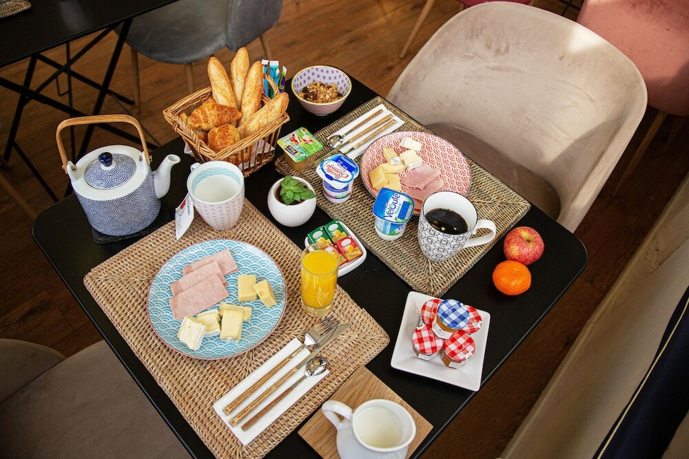 Фото Hotelo Lyon Charité