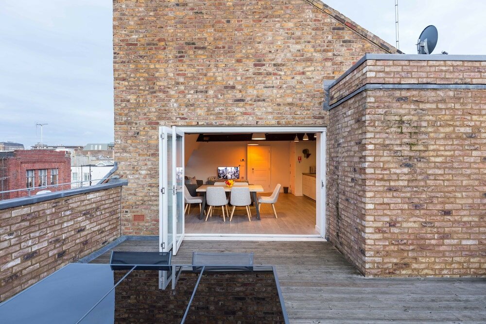 Фото Urban Chic - Rathbone