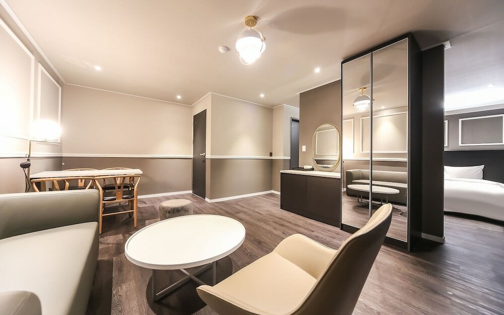 Фото Yeosu Hotel L Crane