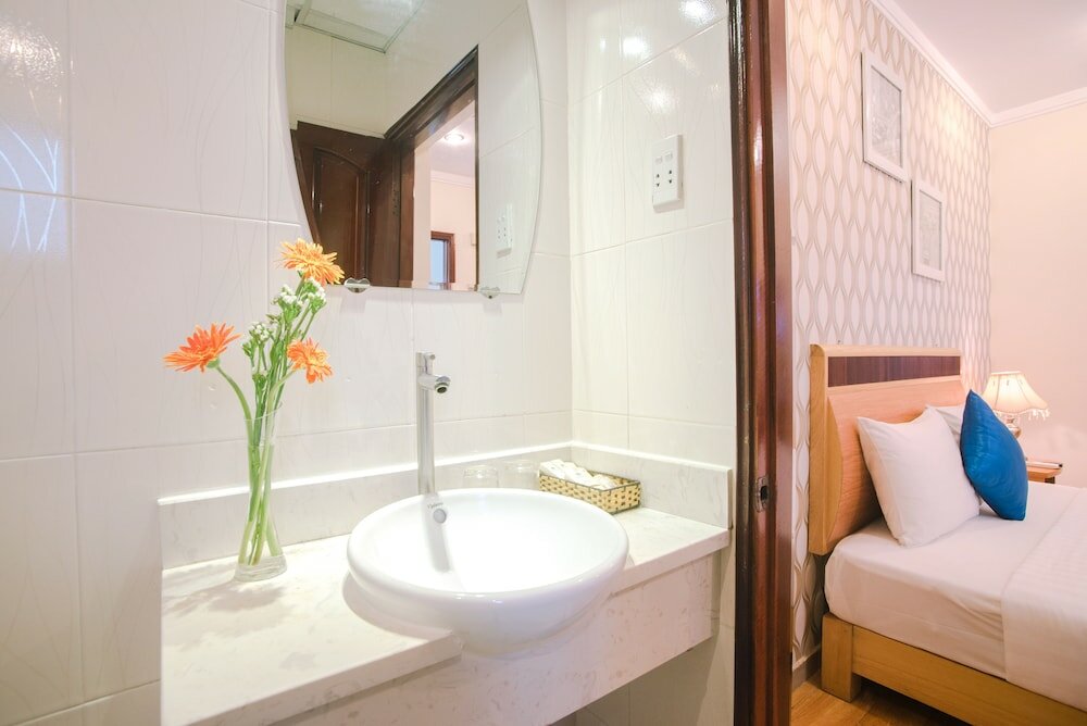 Фото The Noble Swan Saigon