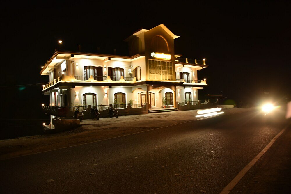 Фото Mastiff Hotel Gopalpur