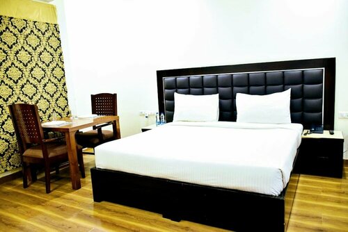 Гостиница When In Gurgaon - Service Apartments, Opp Artemis Hospital в Гургаоне