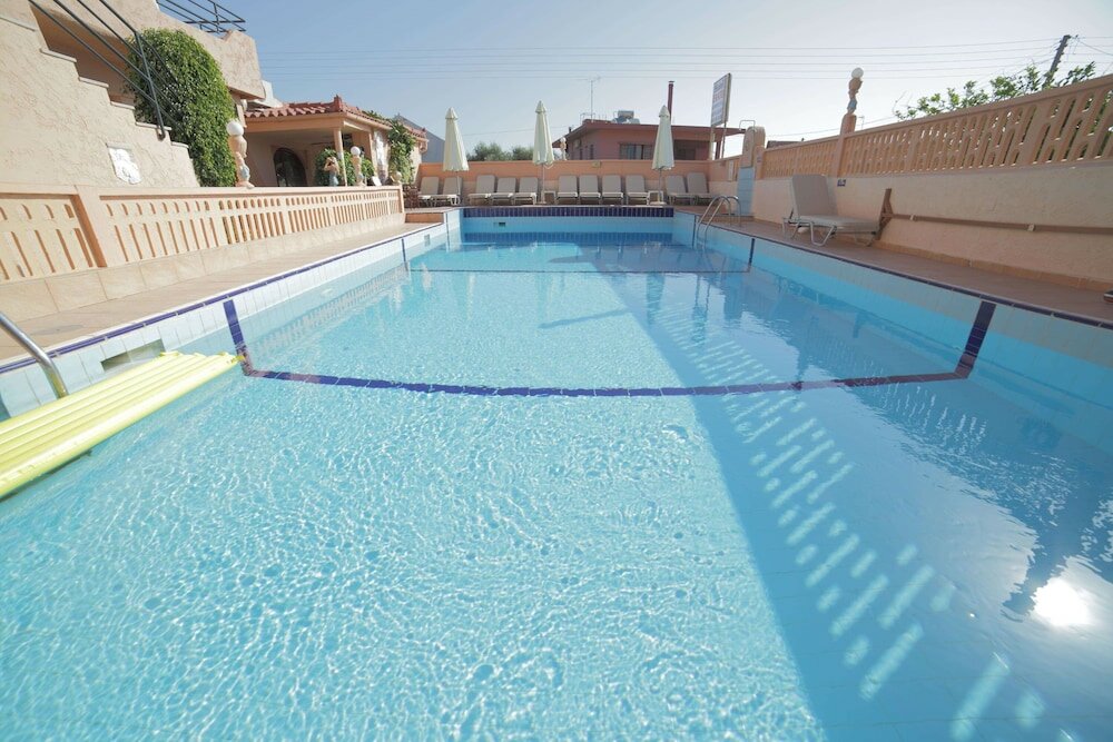 Фото Evina Rooms & Suites