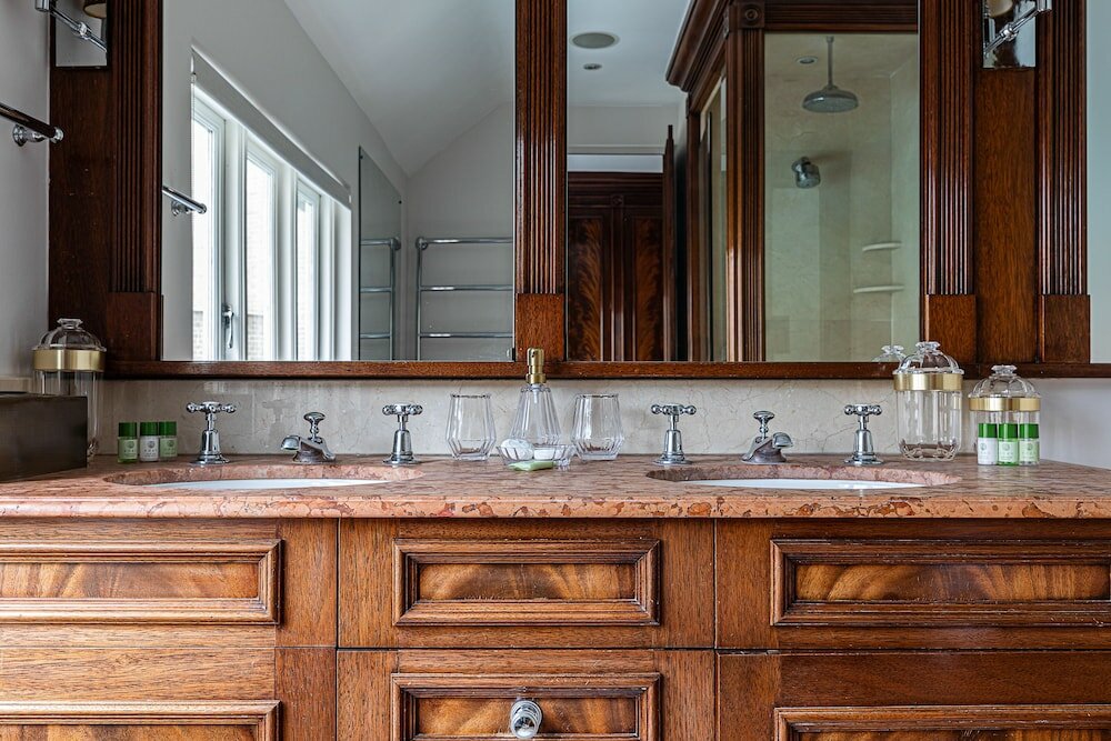 Фото Altido Stunning 6-bed house near Harrods in Knightsbridge