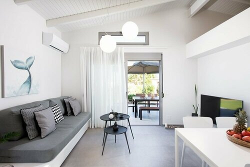 Апартаменты Theros Residence