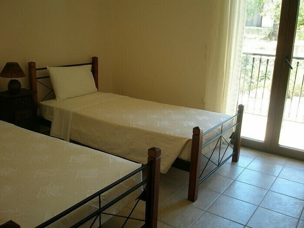 Фото Olive Tree Villas