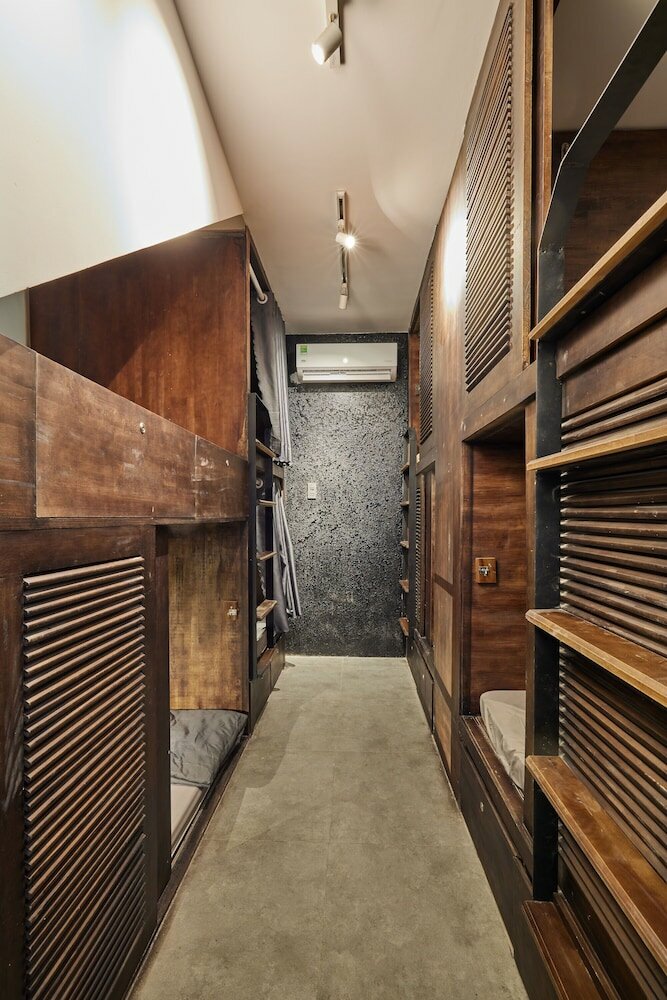 Фото The Garden Capsule Hotel