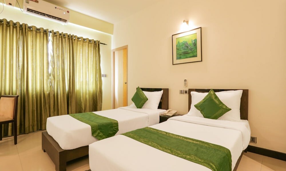 Фото White Canvas Hotel