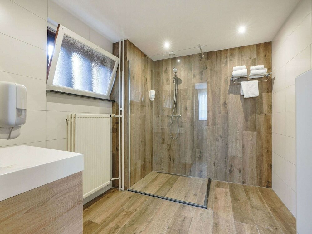 Фото Modern Holiday Home in Grubbenvorst near River Maas