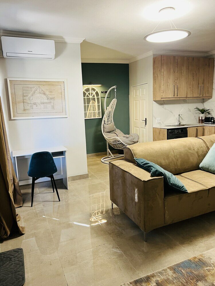 Фото 435 On Vale Boutique Aparthotel