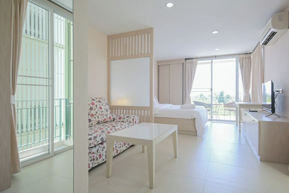 Фото Shamrock Hotel Pattaya