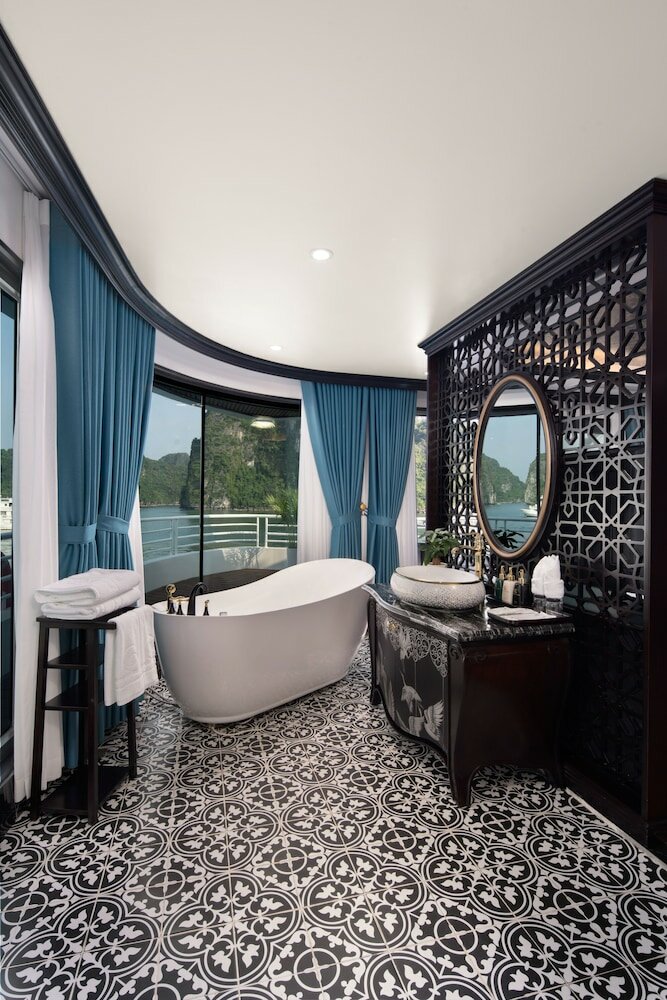 Фото Catherine Cruises