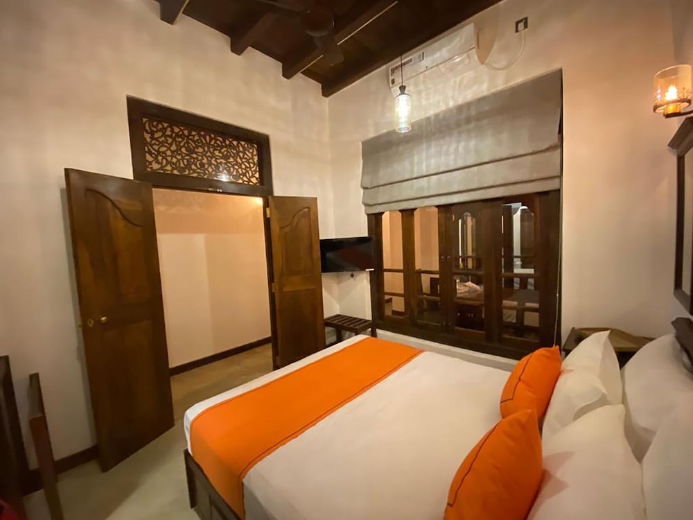 Фото 66 Church St