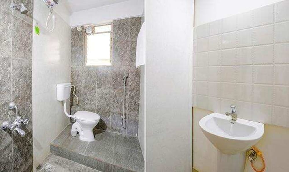 Фото Fabhotel Woods Regency