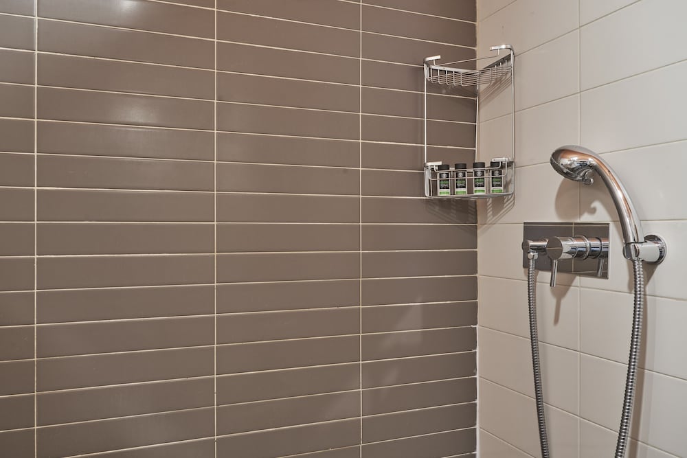 Фото Contemporary Comfy Apt