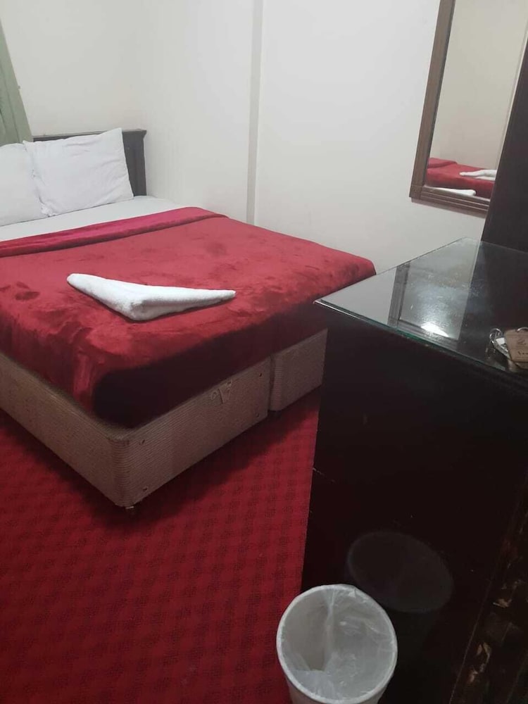 Фото Burj AlSultan Hotel