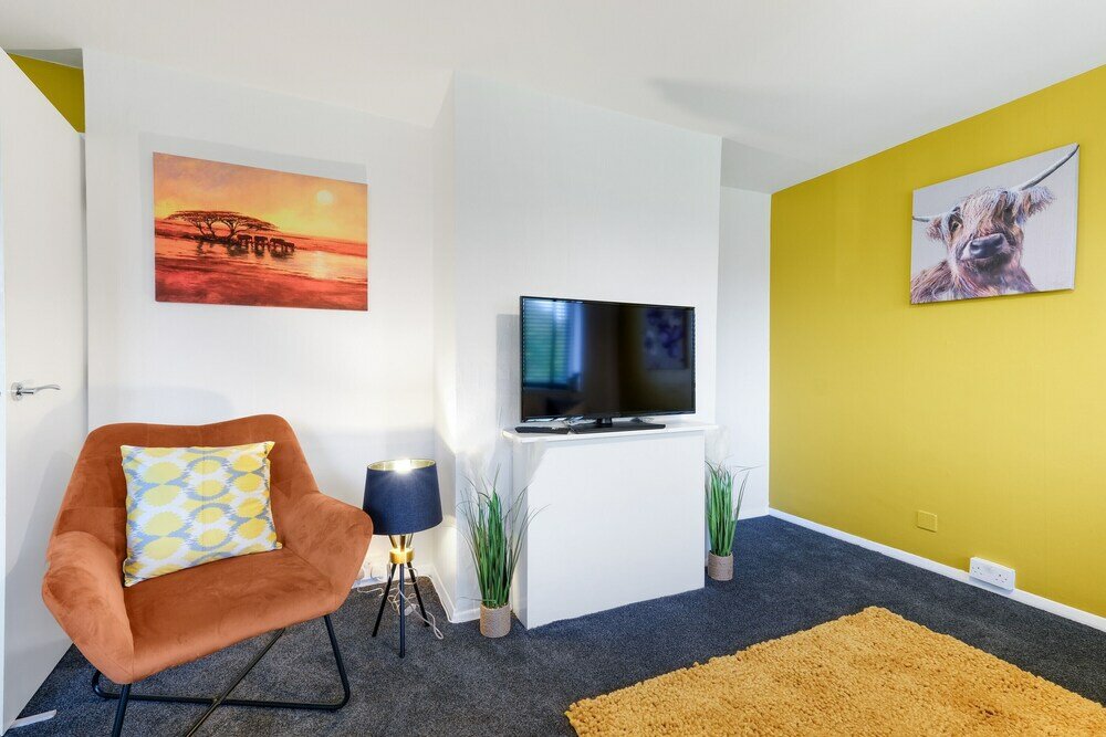 Фото Brambles House West Drayton 3 Bedroom