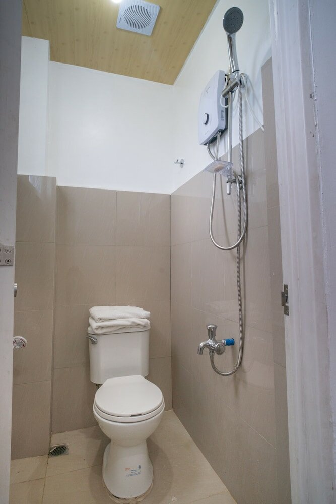 Фото Oyo 615 Cvp Hotel