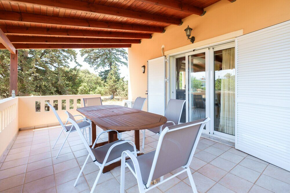 Фото Relaxing Family Home near Beaches