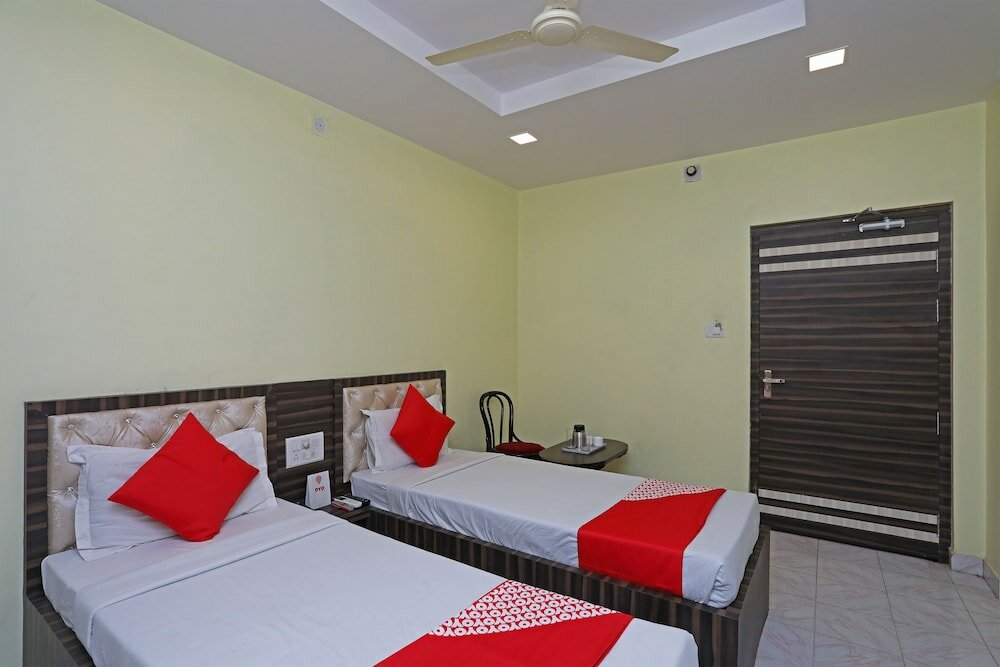 Фото Oyo 29689 Hotel Pramod