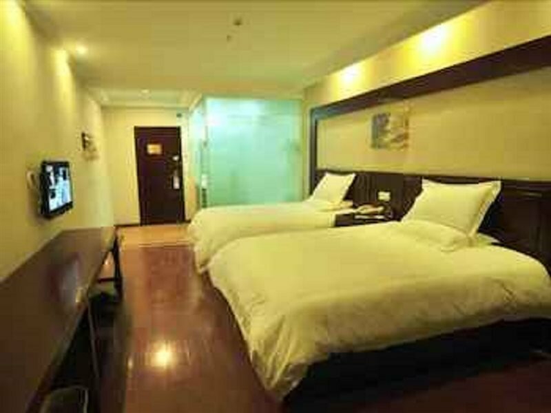 Фото GreenTree Inn Kunming Chenggong University City Hsr Station Shilin Street Express Hotel
