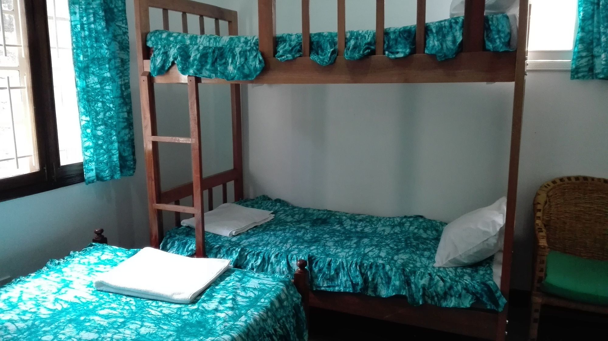 Фото Sunbird Backpackers