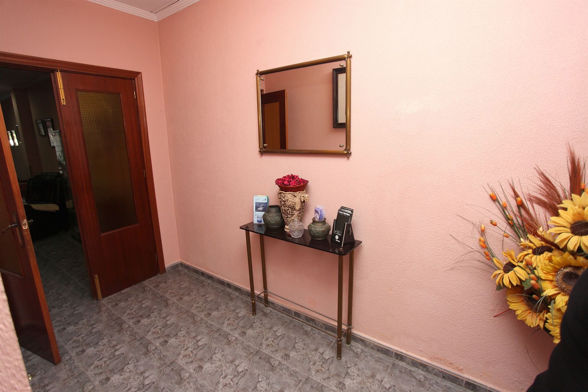 Фото Hotel Nuro
