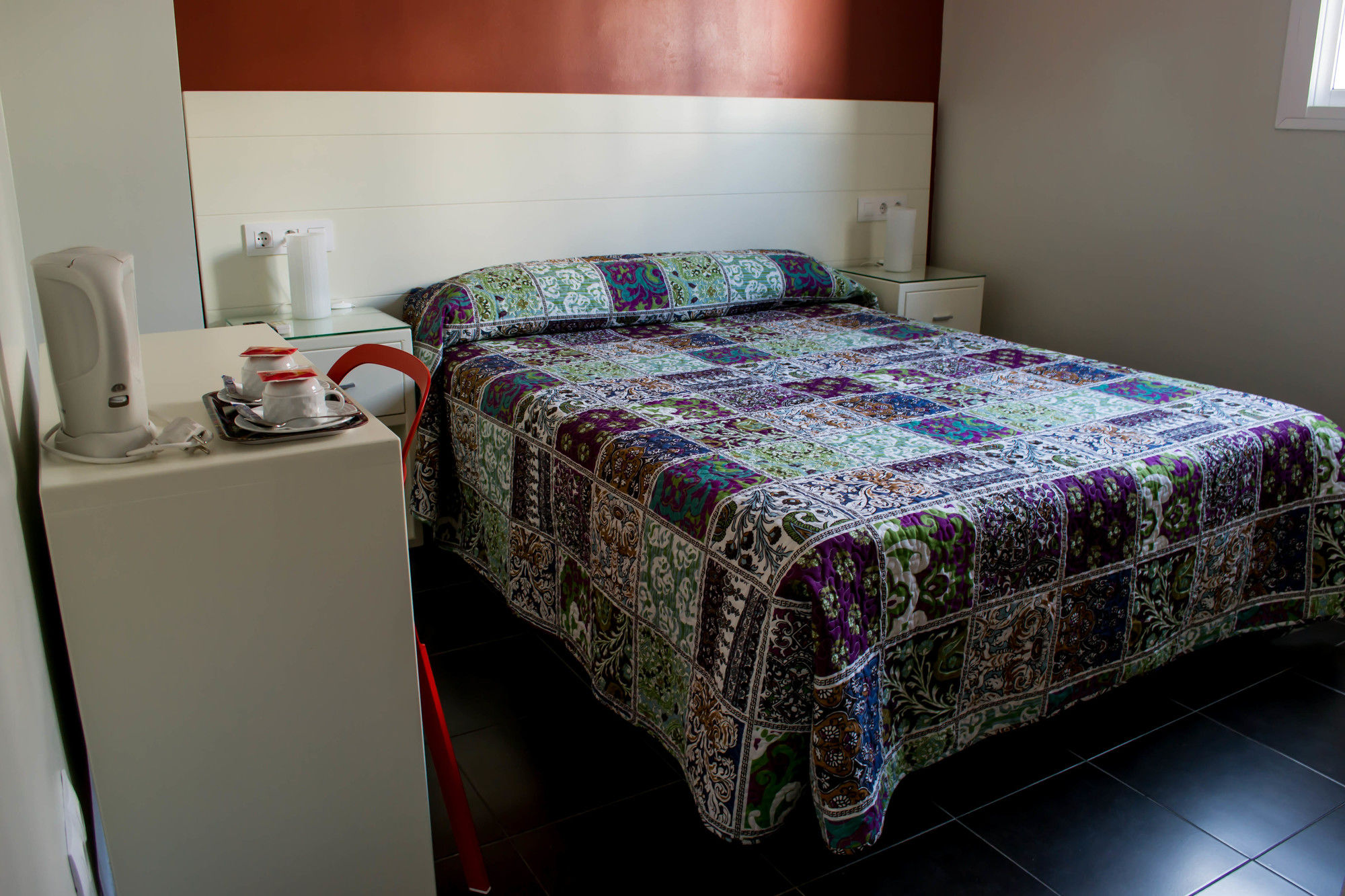 Фото Hostal San Vicente II