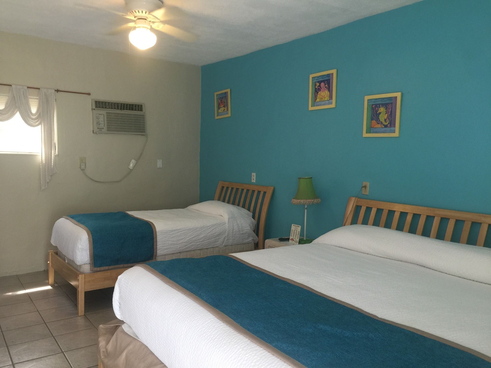 Фото The Pelican Key Largo Cottages