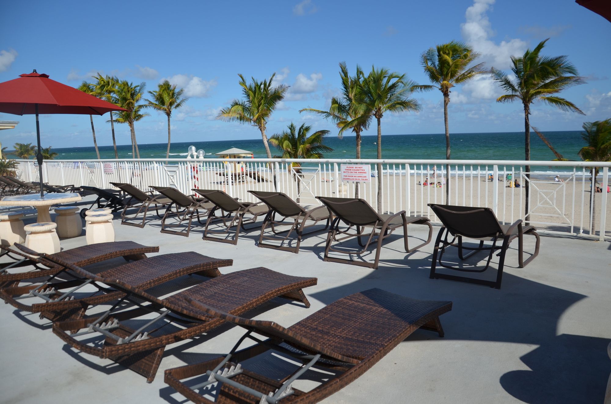 Фото Hollywood Beach Resort- Beautiful Large Studio