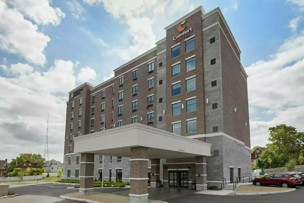 Hotel Comfort Suites Cincinnati University - Downtown, Cincinnati, photo