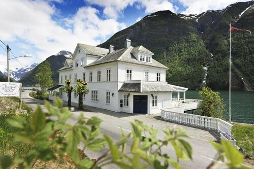 Гостиница Fjærland Fjordstove Hotell - Huseby Hotelldrift AS в Согн-ог-Фьюране