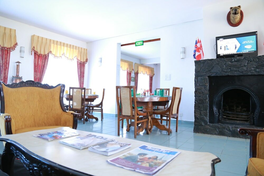 Фото The Rock Hotel