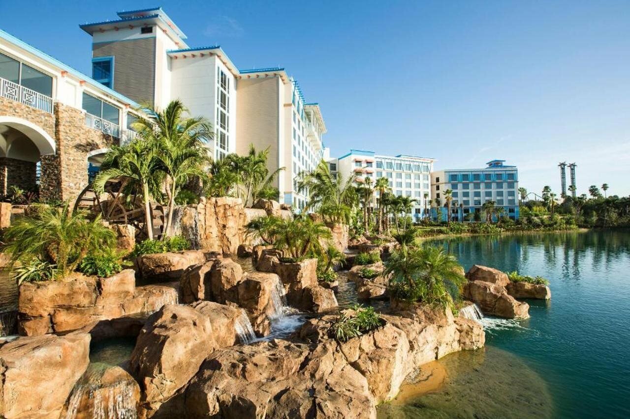 Фото Universal's Loews Sapphire Falls Resort