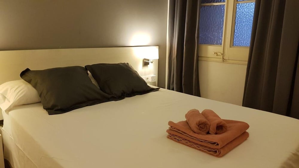 Фото Hostalin Barcelona Gran VIA