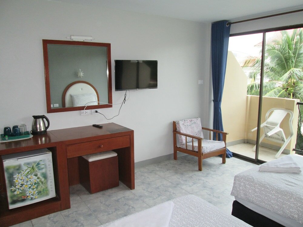 Фото Pineapple Guesthouse