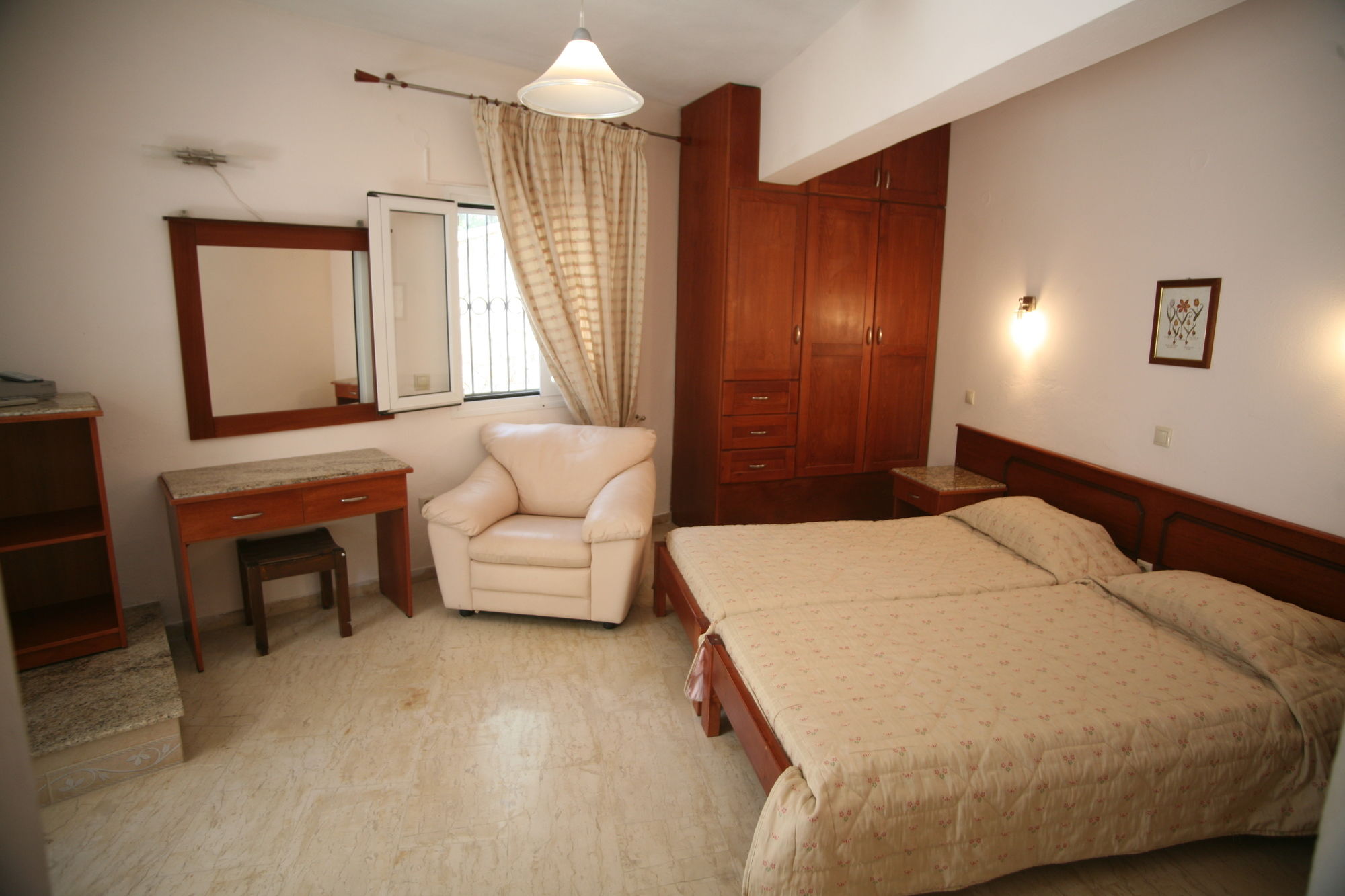 Фото Aphrodite Apartments