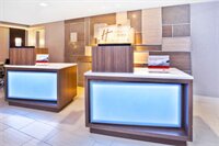 Фото Holiday Inn Express Boston - Waltham, an Ihg Hotel