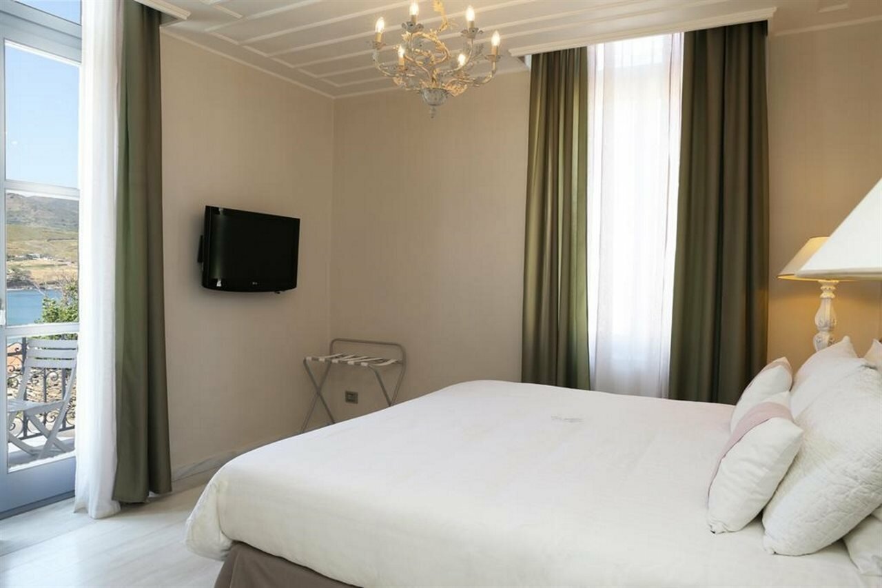 Фото Micra Anglia Boutique Hotel & SPA