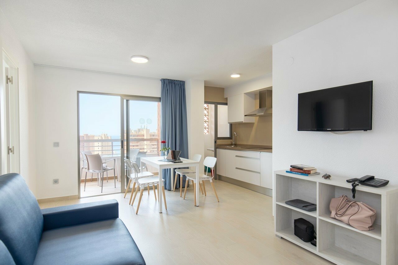 Фото Aparthotel BCL Levante Lux