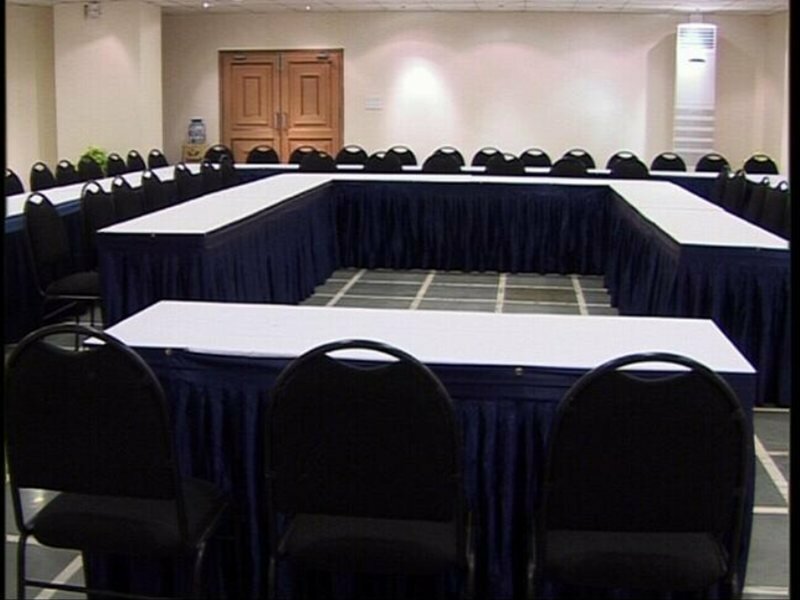 Фото Whispering Palms Beach Resort