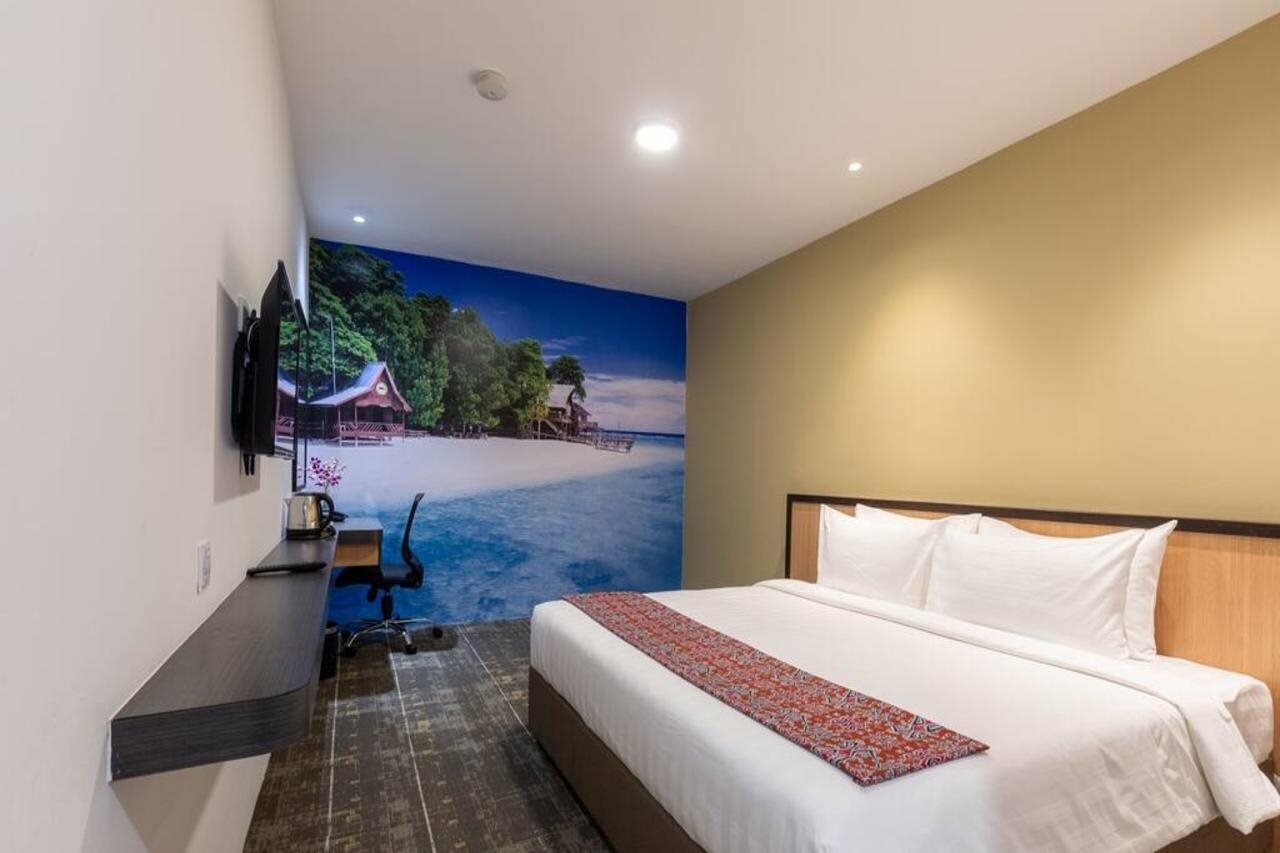 Фото Hotel 7 Suria