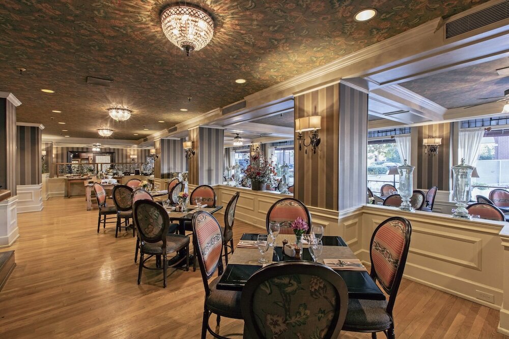 Фото The Brown Hotel