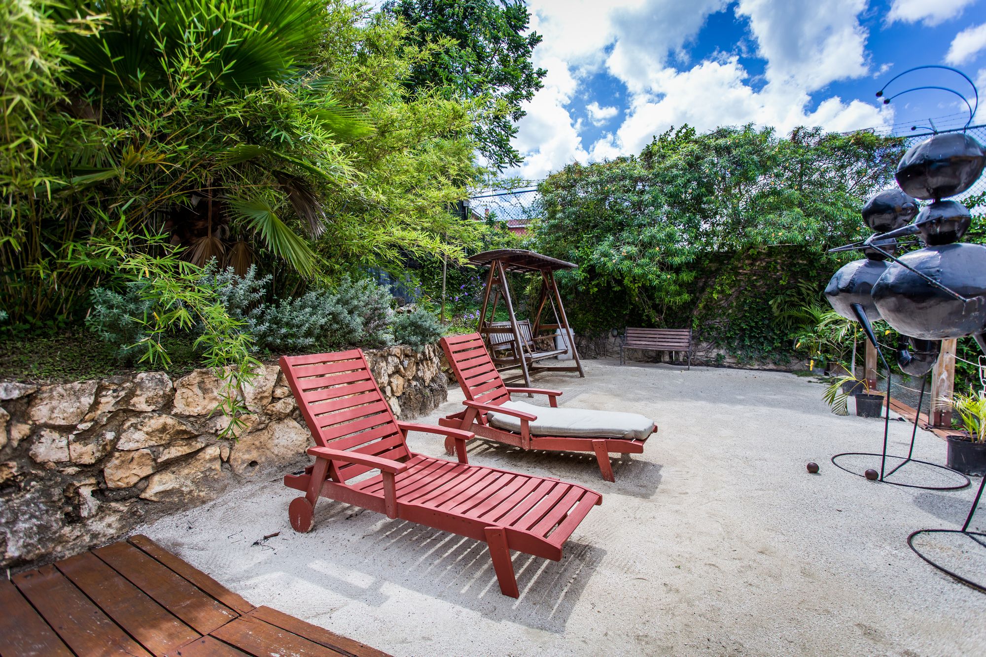 Фото Altamont West Hotel