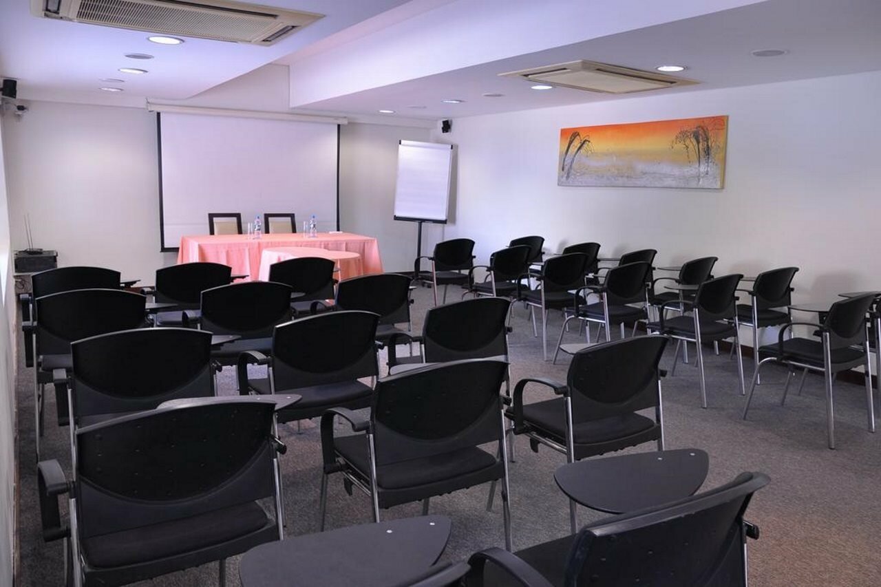 Фото Hotel Continental Luanda