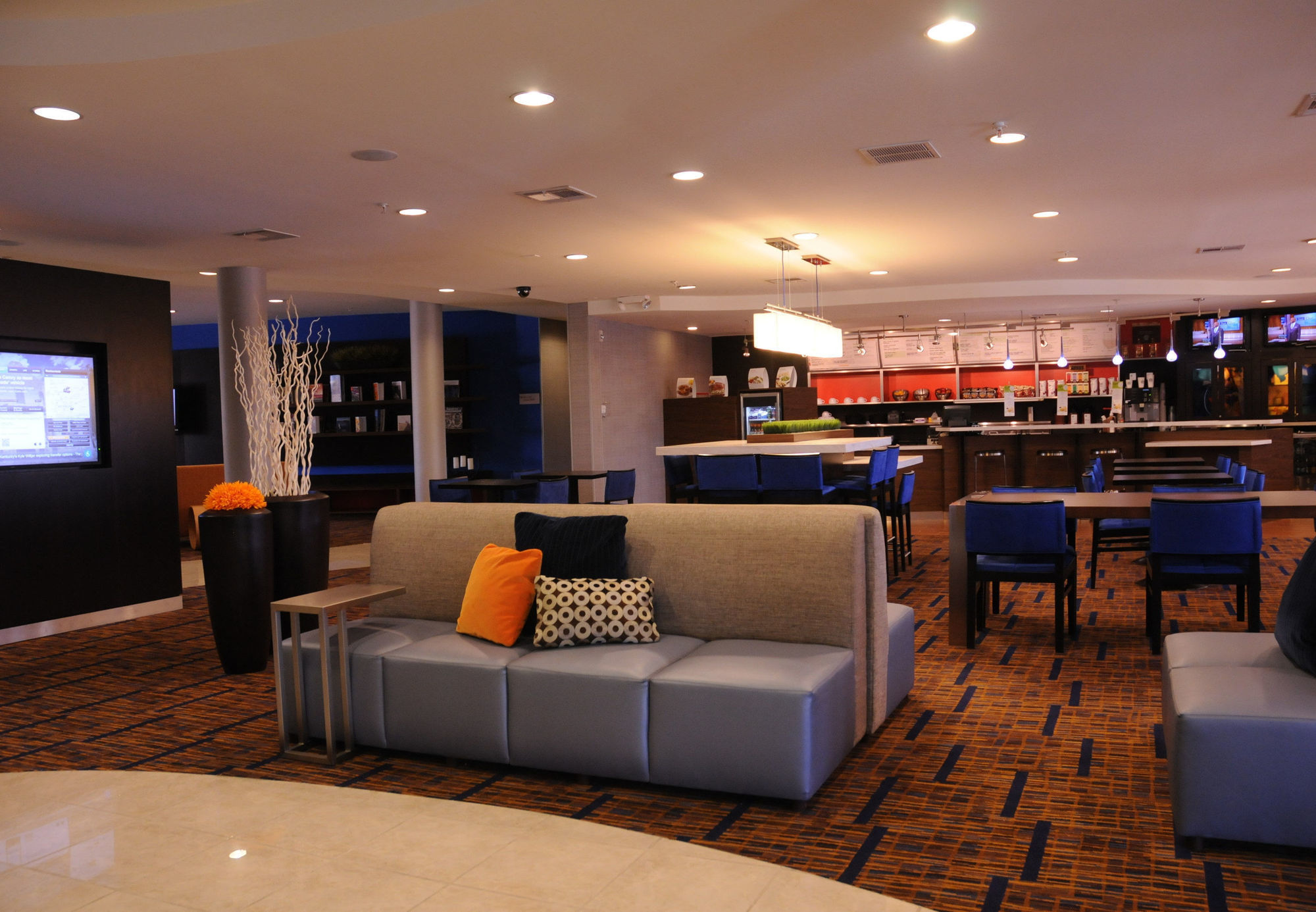 Фото Courtyard by Marriott San Antonio North/Stone Oak at Legacy