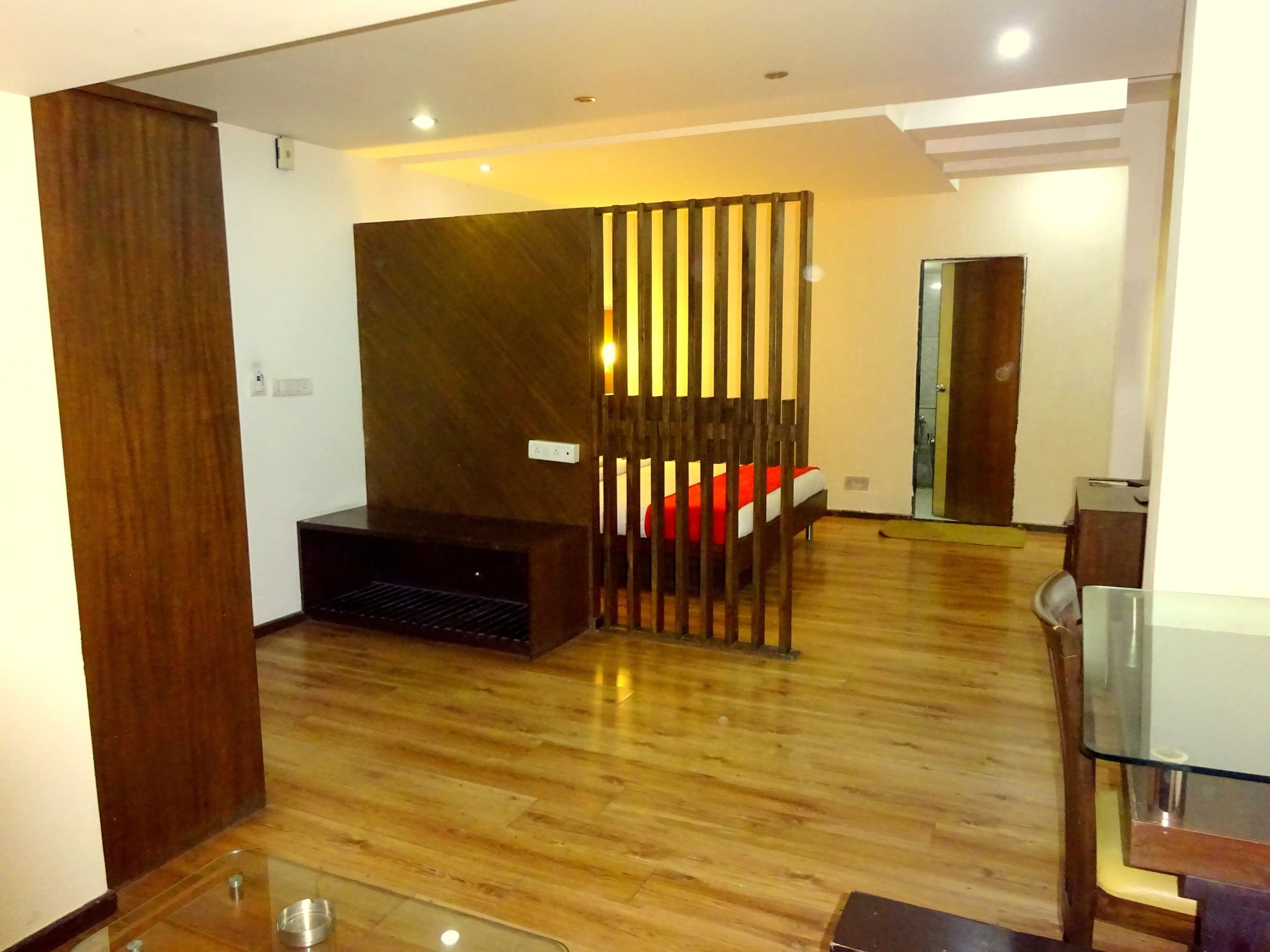 Фото Отель President Inn by Sky Stays