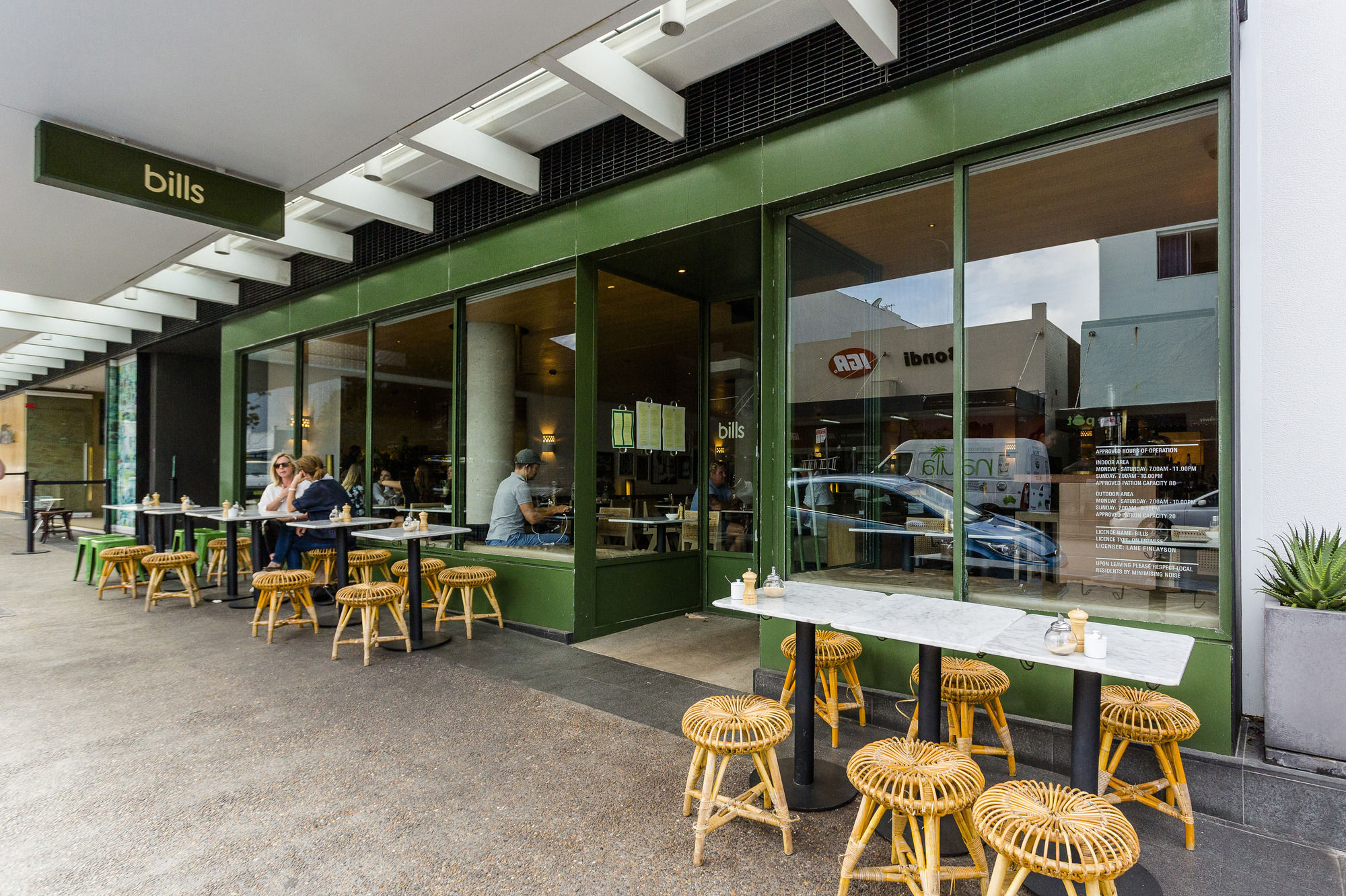 Фото Adina Apartment Hotel Bondi Beach Sydney