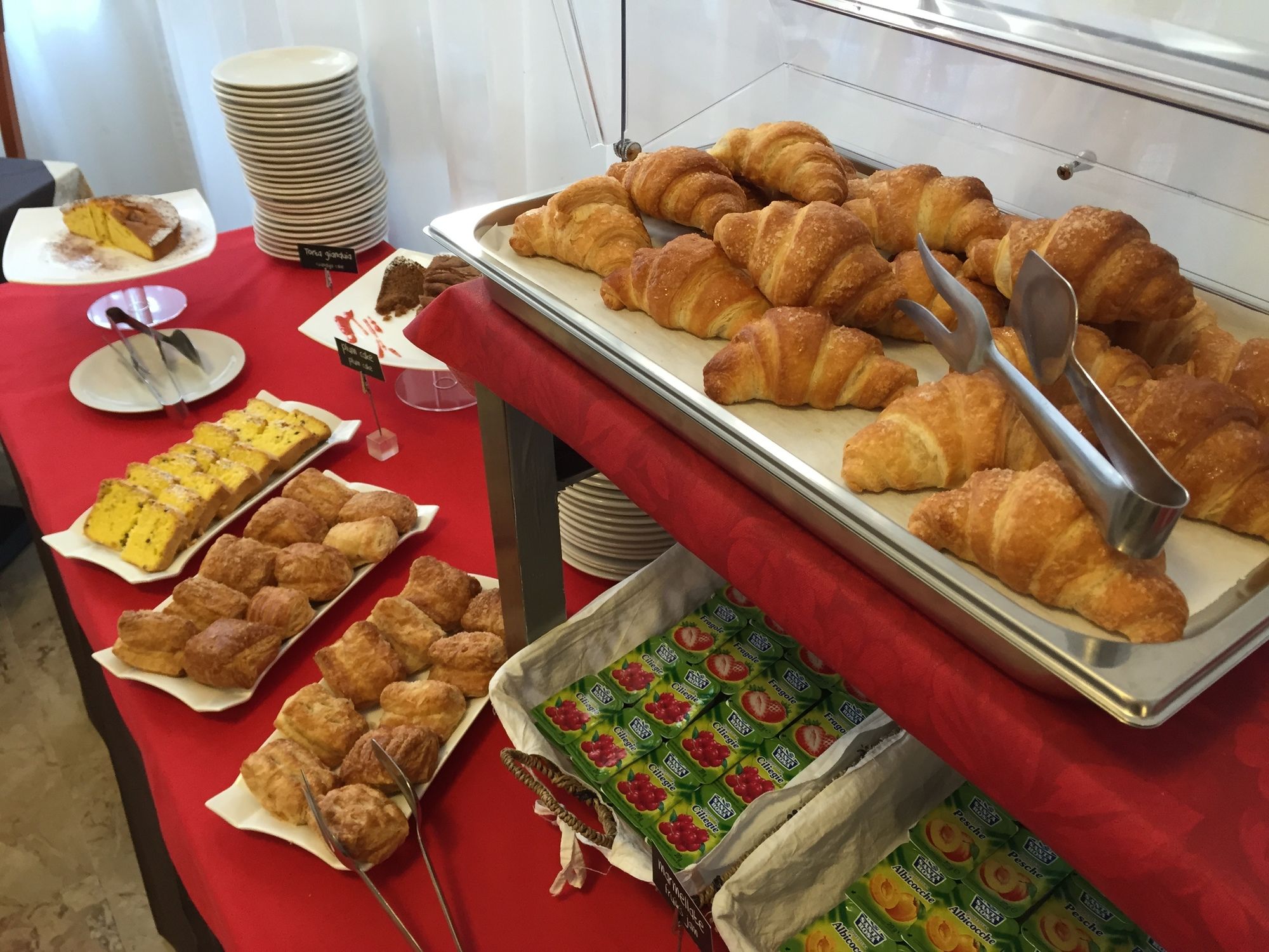 Фото Hotel Stresa