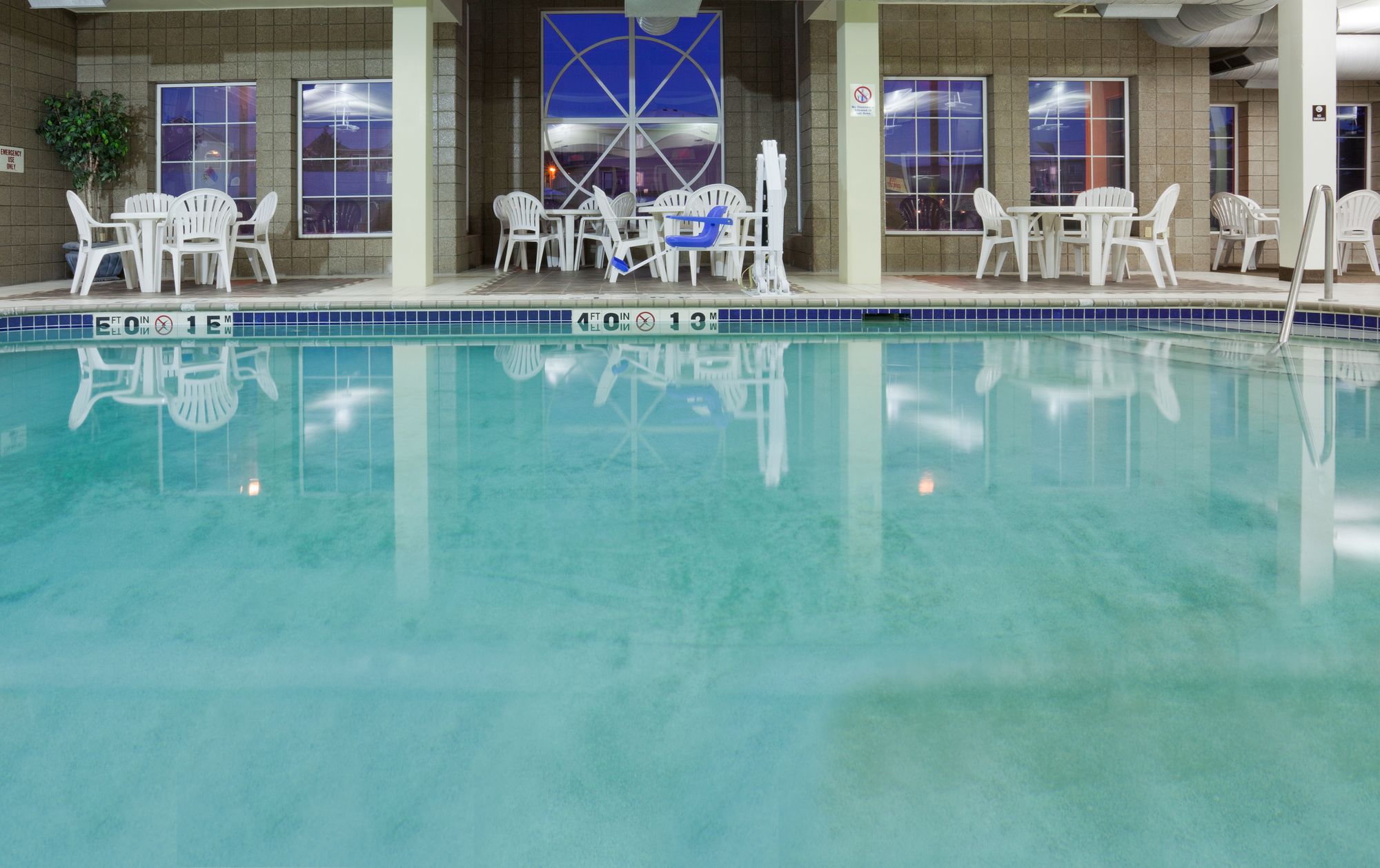 Фото Holiday Inn Express Hotel & Suites St. Cloud, an Ihg Hotel